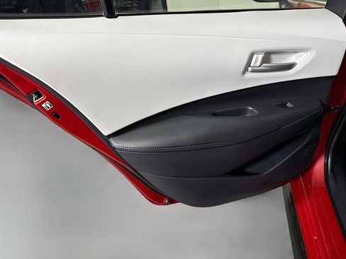 Used 2021 Toyota Corolla SE image 25