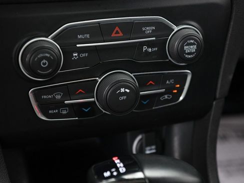 Used 2023 Dodge Charger SXT image 26