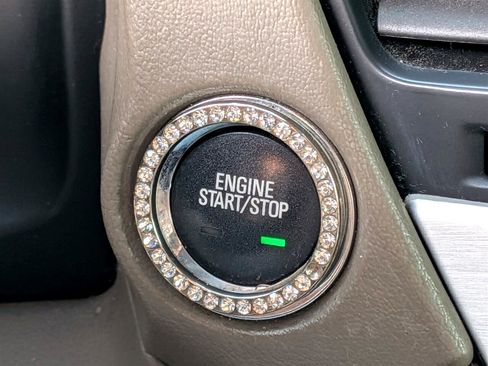 Used 2017 GMC Yukon SLT image 24