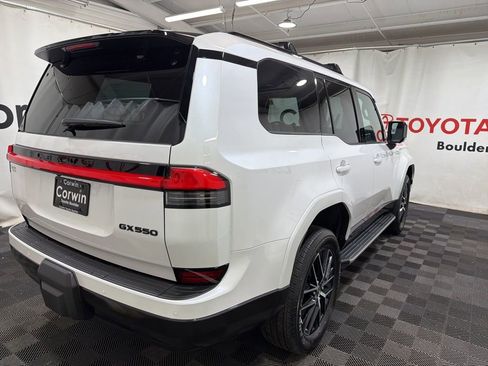 Used 2026 Lexus GX 550 w/ Cold Area Package AWD/4WD image 7