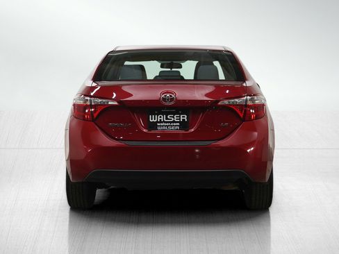 Used 2015 Toyota Corolla LE image 4