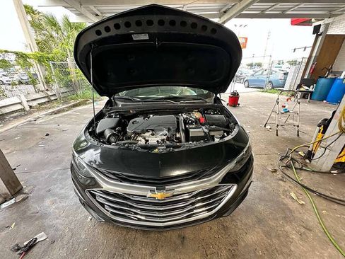 Used 2020 Chevrolet Malibu LT FWD image 18