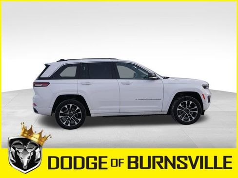 Used 2022 Jeep Grand Cherokee Overland w/ Luxury Tech Group IV image 11