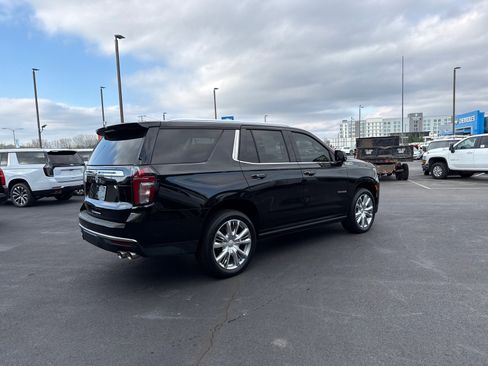 Used 2023 Chevrolet Tahoe High Country image 3