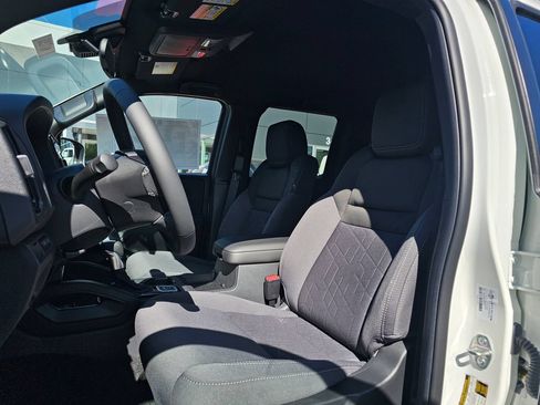 New 2026 Nissan Frontier SV w/ All-Weather Content Package AWD/4WD image 17