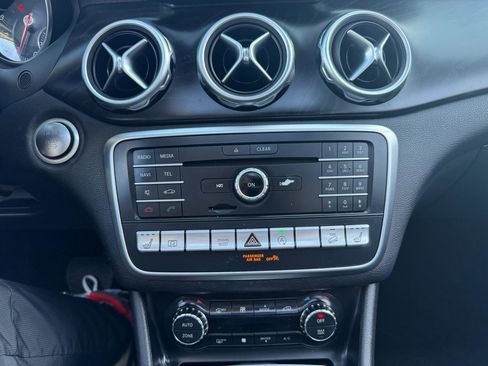 Used 2018 Mercedes-Benz GLA 250 4MATIC image 14