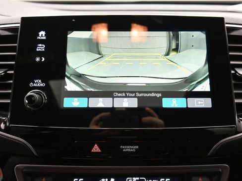 Used 2021 Honda Passport Touring image 4