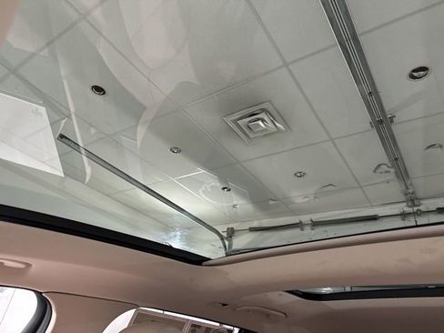 Used 2022 Mercedes-Benz GLC 300 w/ Premium Package Lite image 24