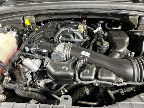 Used 2023 Jeep Grand Cherokee L Laredo AWD/4WD image 29
