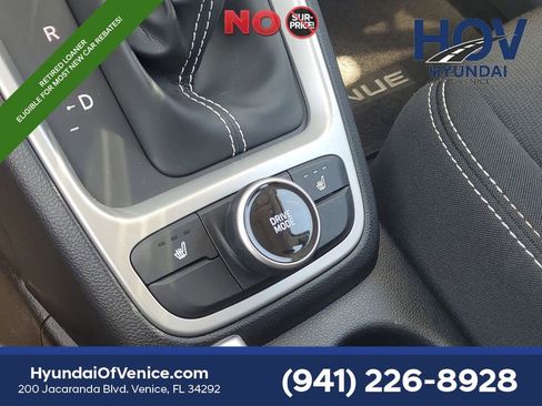 Certified 2026 Hyundai Venue SEL FWD image 31