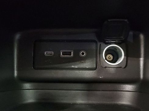 Used 2019 Chevrolet Equinox LS image 21