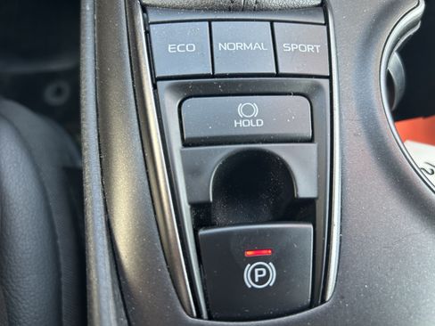 Used 2024 Toyota Camry XSE FWD image 29