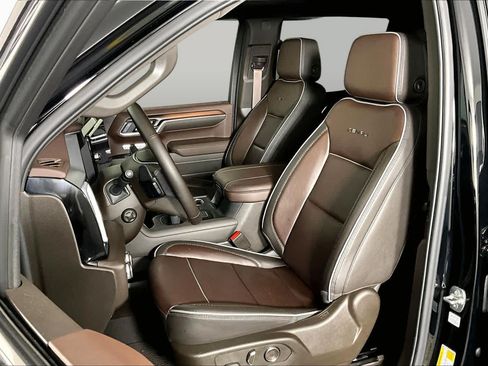 Certified 2025 GMC Sierra 1500 Denali w/ Denali Reserve Package AWD/4WD image 8