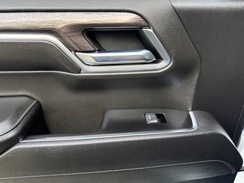 Used 2022 Chevrolet Silverado 1500 LTZ w/ LTZ Premium Package image 38