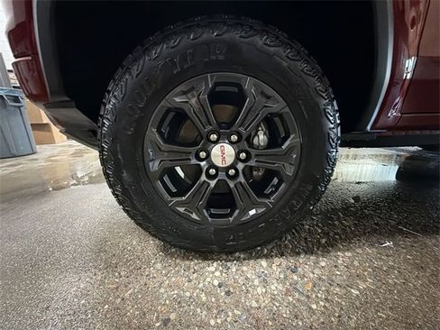 Used 2023 GMC Canyon Elevation w/ Convenience Package image 10