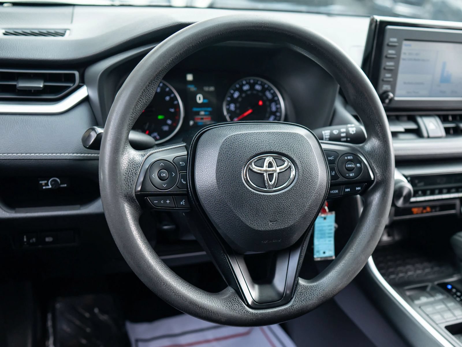 Used 2019 Toyota RAV4 LE w/ All Weather Liner Package AWD/4WD image 26