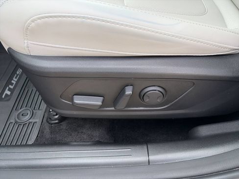 Used 2025 Hyundai Tucson SEL AWD/4WD image 15