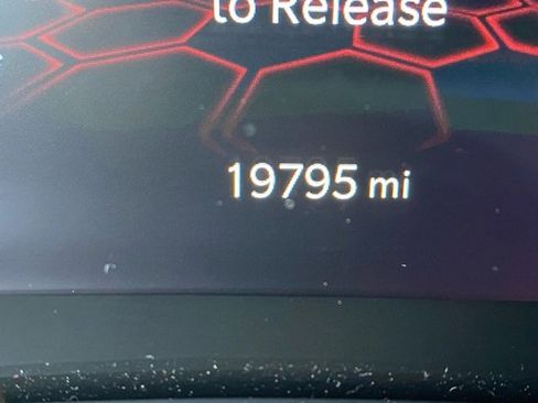 Used 2024 Jeep Compass Latitude image 28