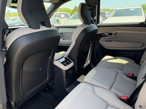 New 2025 Volvo XC90 T8 Plus w/ Protection Package Premier image 22