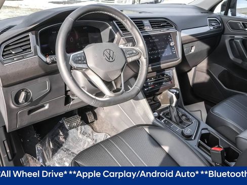 Certified 2024 Volkswagen Tiguan SE image 5