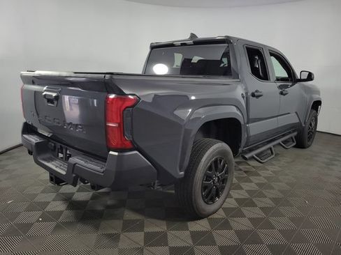 Used 2025 Toyota Tacoma SR AWD/4WD image 8
