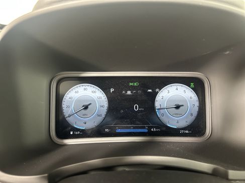 Used 2022 Hyundai Kona Limited image 31
