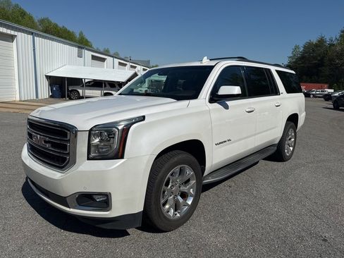 Used 2017 GMC Yukon XL SLT w/ Open Road Package image 6