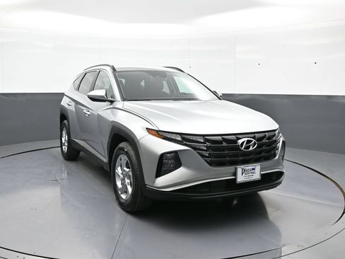 Certified 2023 Hyundai Tucson SEL AWD/4WD image 3