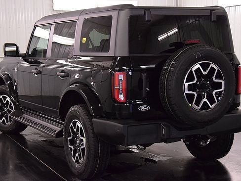 New 2026 Ford Bronco Outer Banks image 5