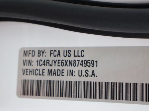 Used 2022 Jeep Grand Cherokee Summit w/ Advanced Protech Group IV AWD/4WD image 43