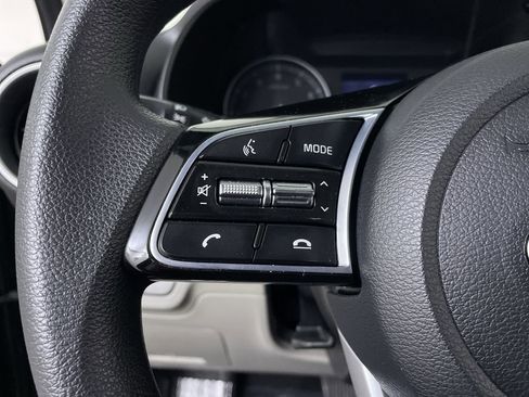 Used 2019 Kia Forte LXS FWD image 25