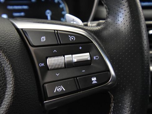 Used 2022 Genesis G70 2.0T w/ Prestige Package image 28