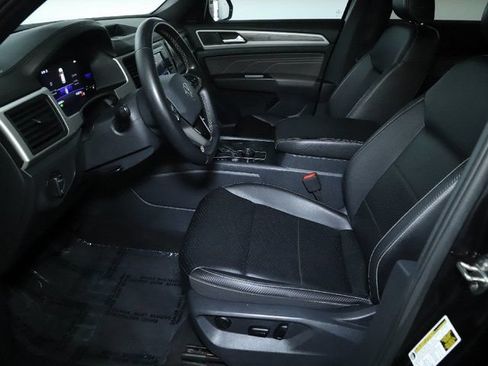 Used 2023 Volkswagen Atlas Cross Sport SE AWD/4WD image 18