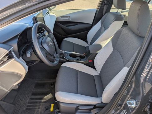 Used 2026 Toyota Corolla LE image 2