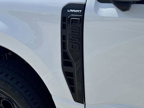 New 2025 Ford F250 Lariat w/ Lariat Ultimate Package image 81