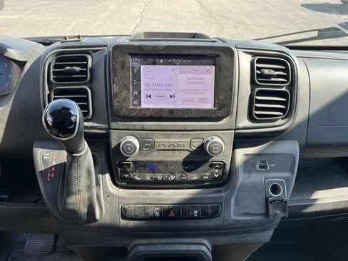 Used 2025 RAM ProMaster 2500 w/ Convenience Group FWD image 14