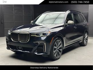 Used 2021 BMW X7 M50i video 1