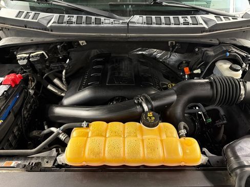 Used 2016 Ford F150 Platinum w/ Equipment Group 701A Luxury AWD/4WD image 40