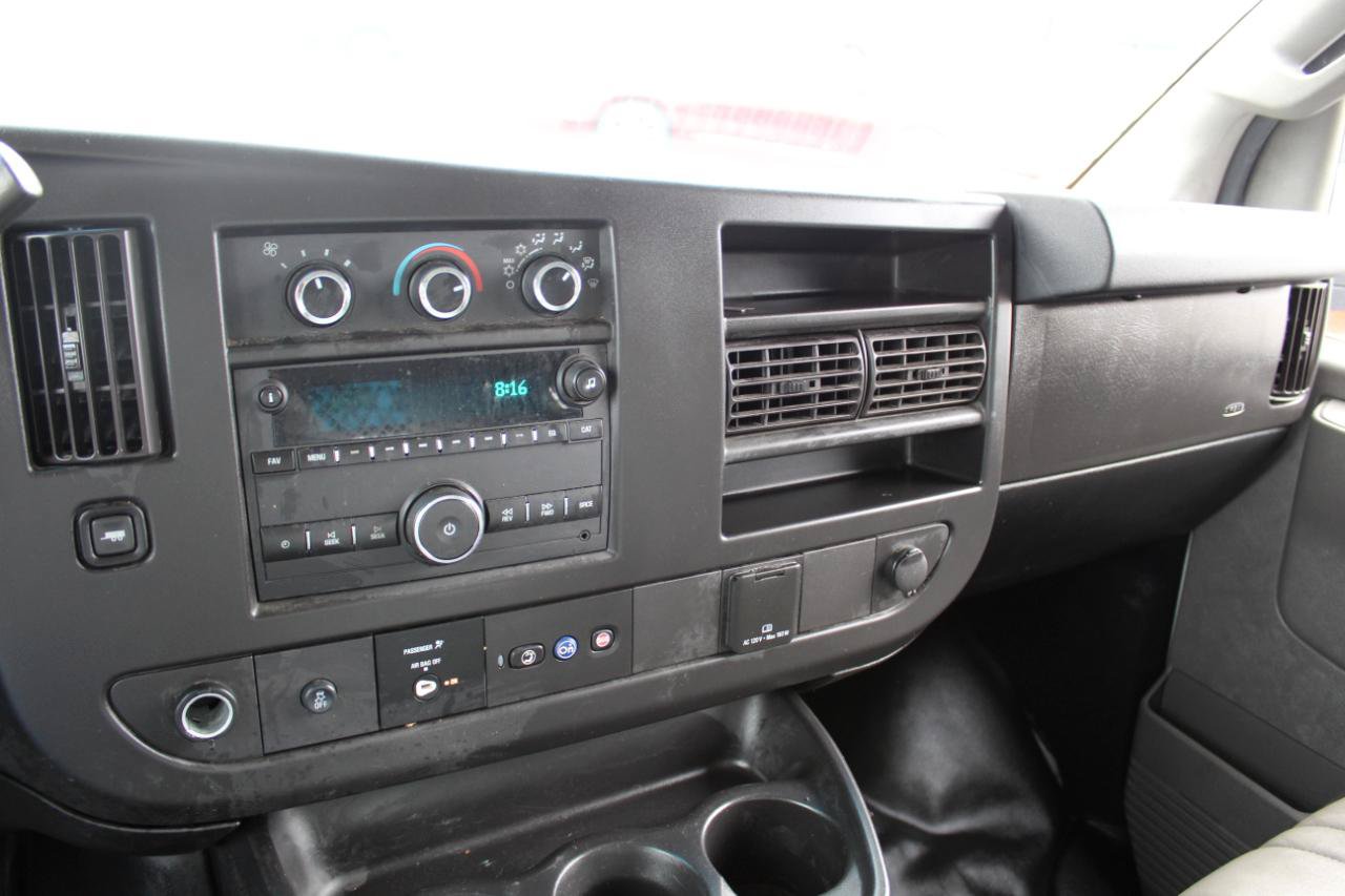 Used 2021 GMC Savana 2500 RWD image 13