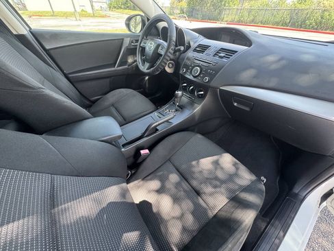 Used 2013 MAZDA MAZDA3 i Sport FWD image 9