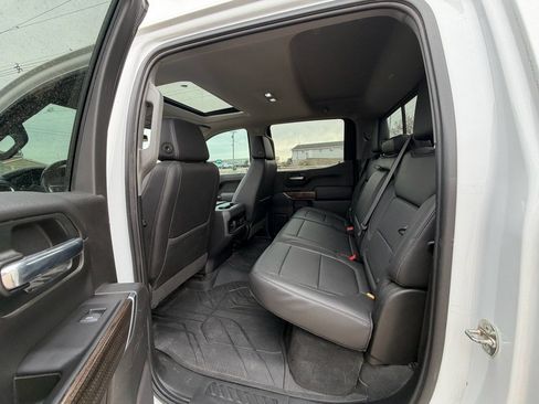Used 2019 Chevrolet Silverado 1500 LT Trail Boss AWD/4WD image 12