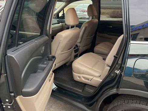 Used 2017 Honda Pilot Elite image 10