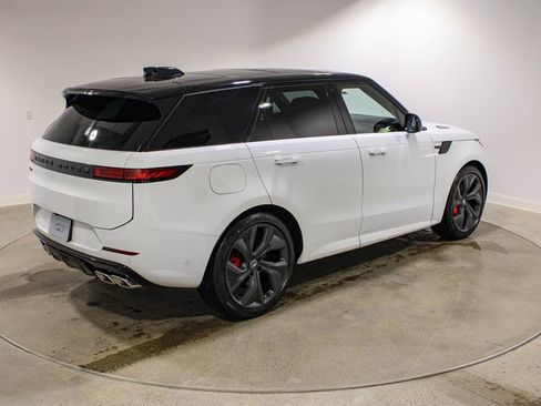 New 2025 Land Rover Range Rover Sport Dynamic SE image 5
