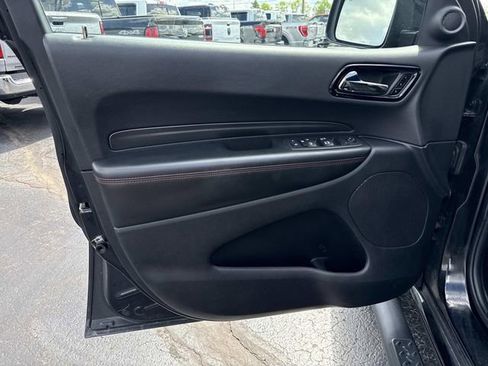 Used 2025 Dodge Durango GT AWD/4WD image 11