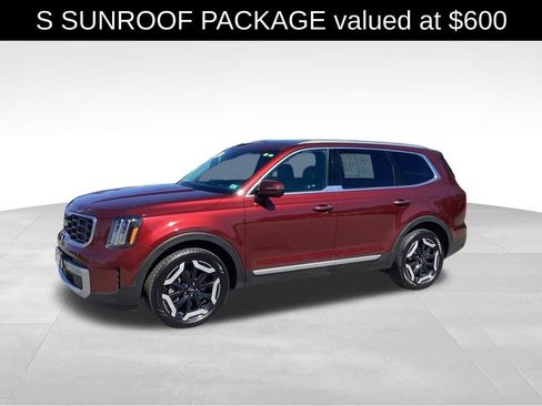 Used 2023 Kia Telluride S w/ S Sunroof Package AWD/4WD image 3