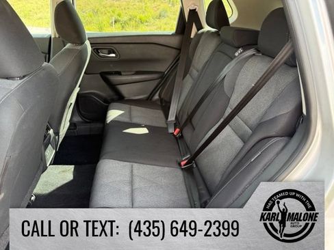 Used 2025 Nissan Rogue SV FWD image 25