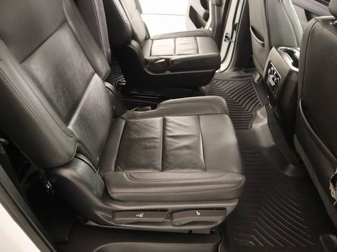 Used 2023 Chevrolet Suburban Z71 w/ Luxury Package image 15