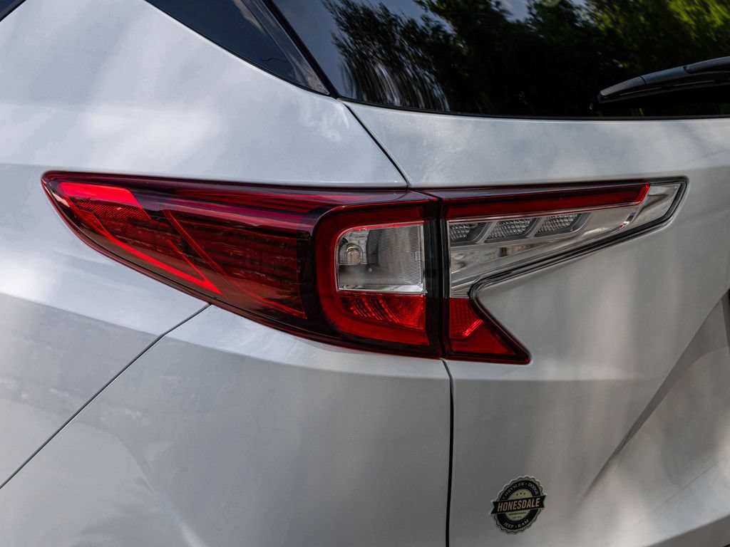 Used 2025 Acura RDX SH-AWD image 32