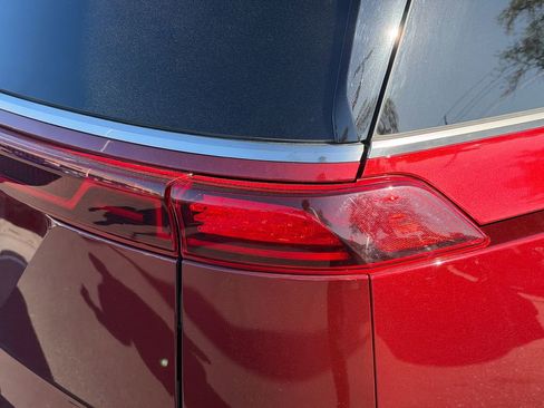 Used 2024 Kia Carnival SX Prestige image 6