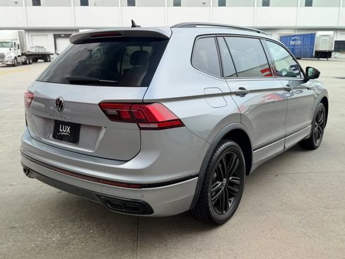 Used 2022 Volkswagen Tiguan SE R-Line FWD image 7